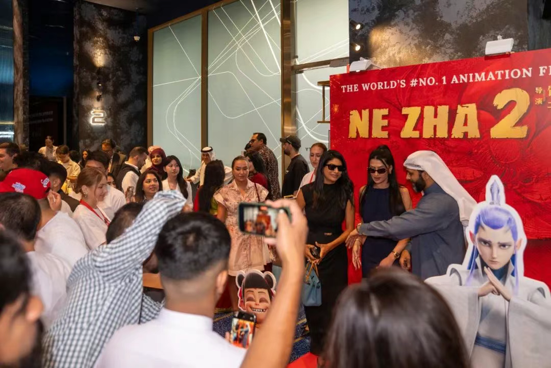 哪吒踏浪震迪拜！《哪吒2》阿联酋首映燃爆登场！将于7月17日正式公映